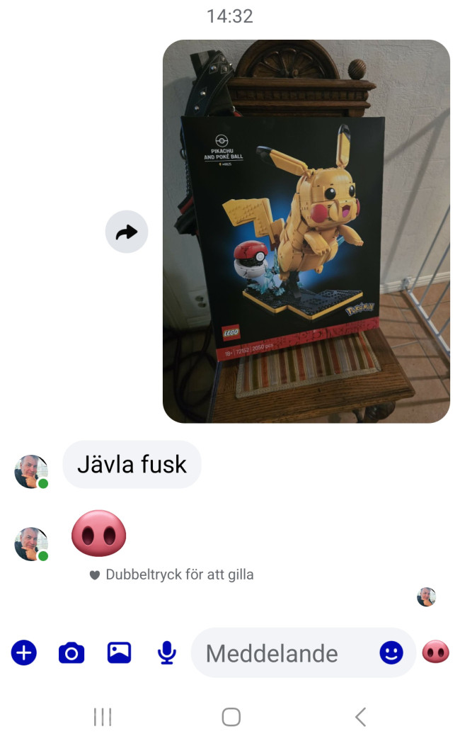 LEGO Pokémon 72152 Pikachu and Poké Ball