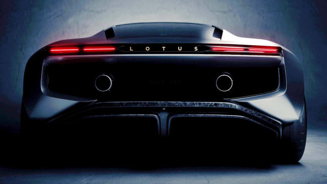 Lotus presenterar ny 986 hästkrafters V8 hybridsuperbil