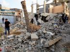 Israel anklagas för att ha "belägrat" bistånd när rapporter om massvält spred sig över Gaza