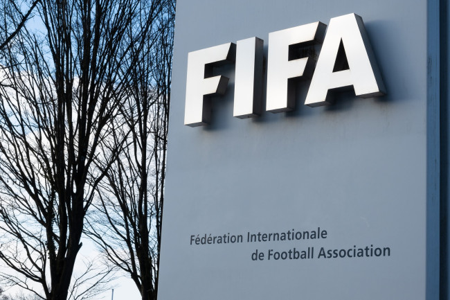 Sverige och Serbien, de nästa nationerna efter Wales som drog tillbaka stödet till Infantino
