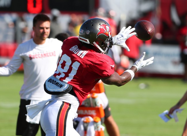 Den före detta NFL-superstjärnan Antonio Brown utlämnas till USA för att åtalas för mordförsök av andra graden