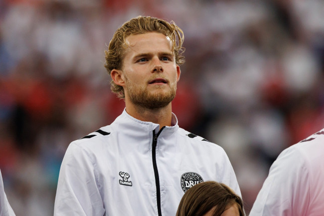 Den danske mittfältaren Morten Hjulmand är nära att skriva på för Atlético de Madrid