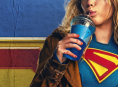 Superman g&ouml;r ett g&auml;stframtr&auml;dande i Supergirl till sommaren