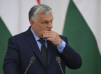 Kreml tonar ner f&ouml;rlusten i Orb&aacute;n efter valskiftet i Ungern